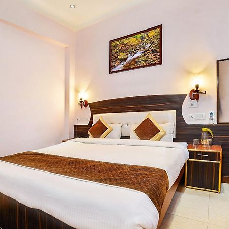 Merit Hotel Agra  Exterior photo