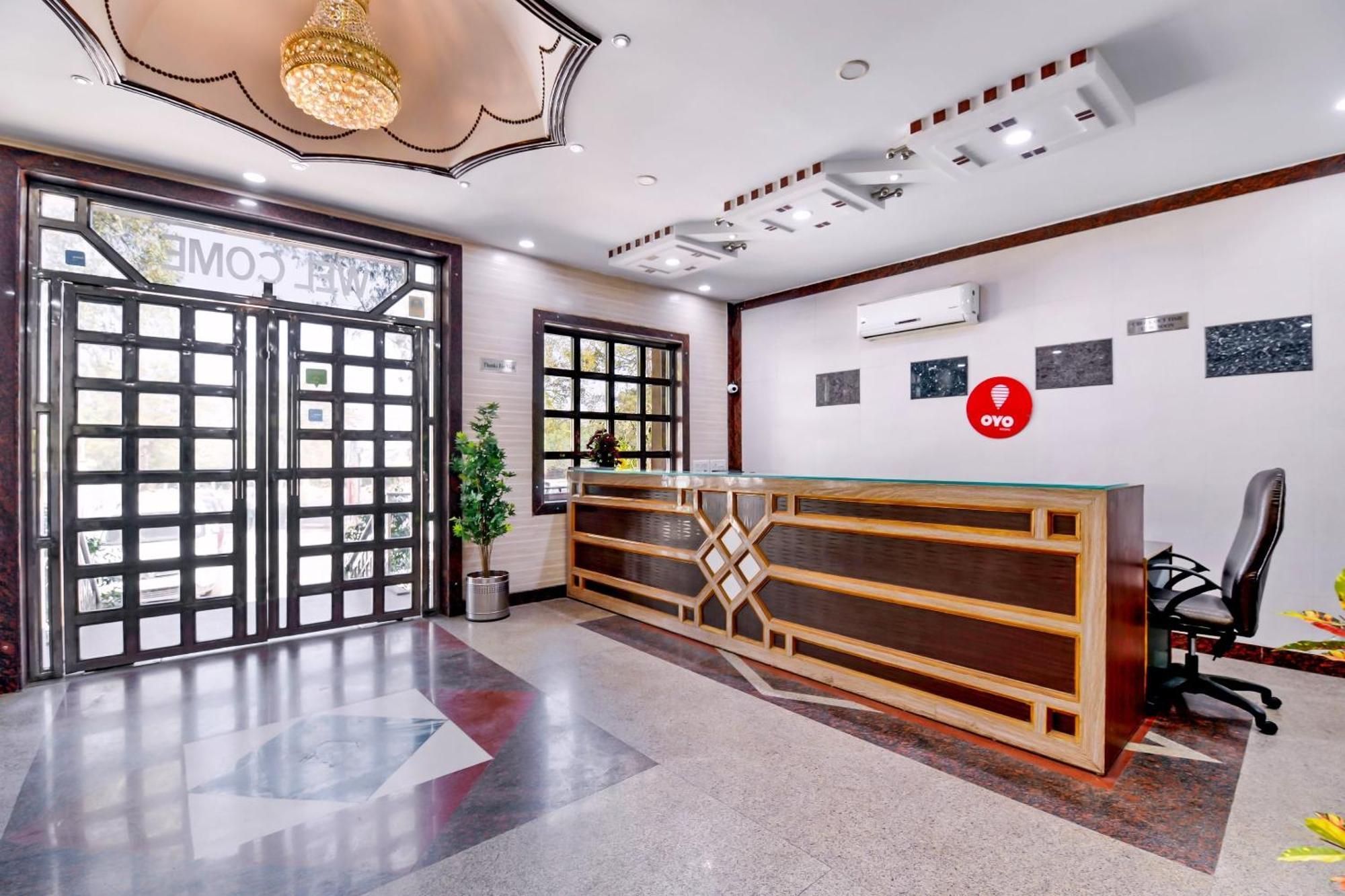 Merit Hotel Agra  Exterior photo